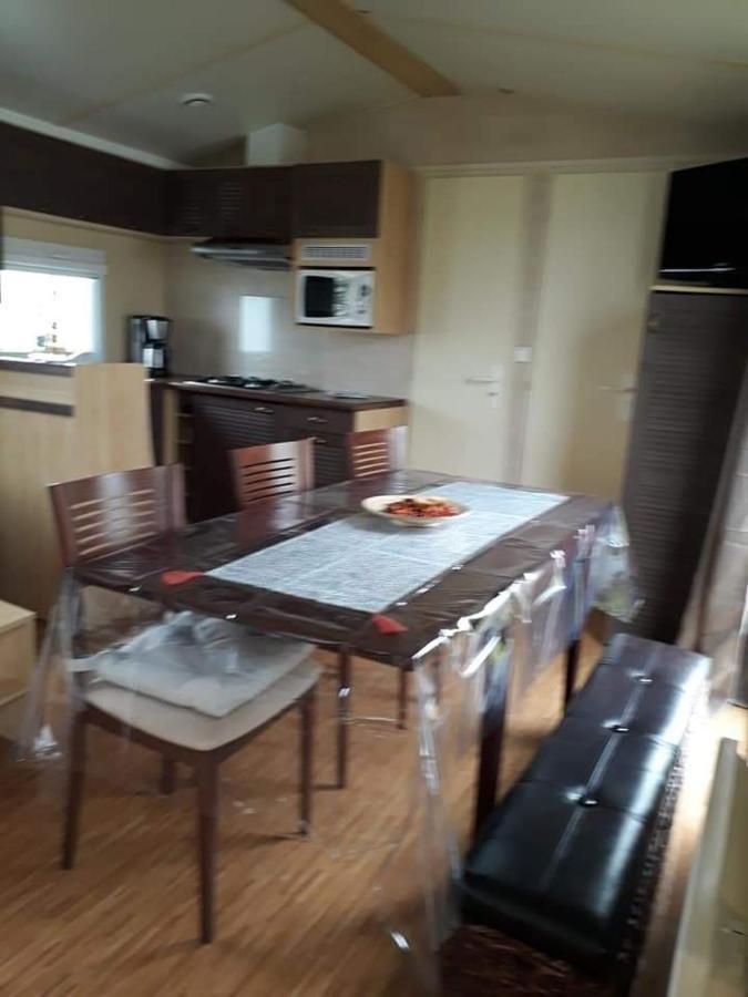 Stacaravan 4Pers In Bredene Met Eigen Tuintje 2449 Exterior photo